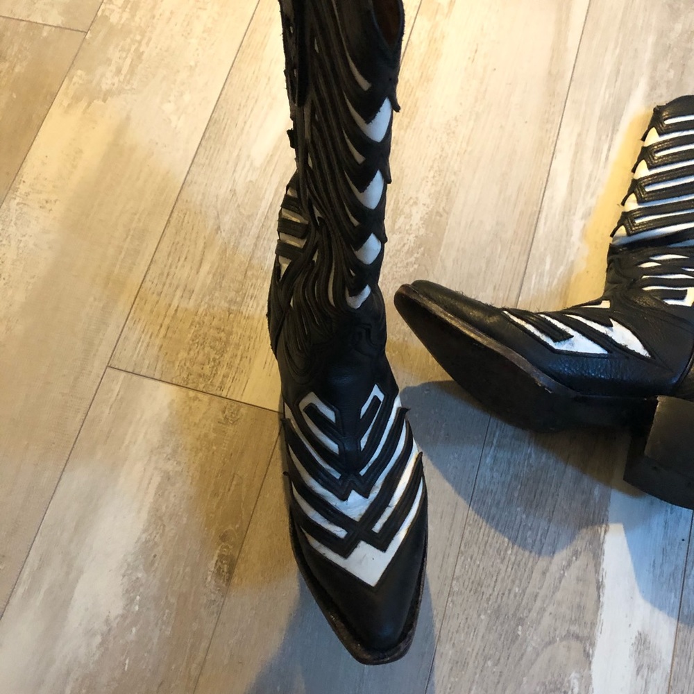 Woman’s Justin Boot